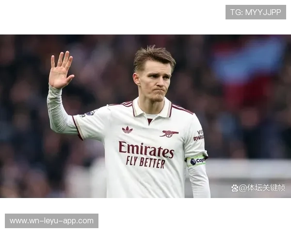 居莱尔 vs 厄德高：早期天才的战术角色与成长轨迹对比